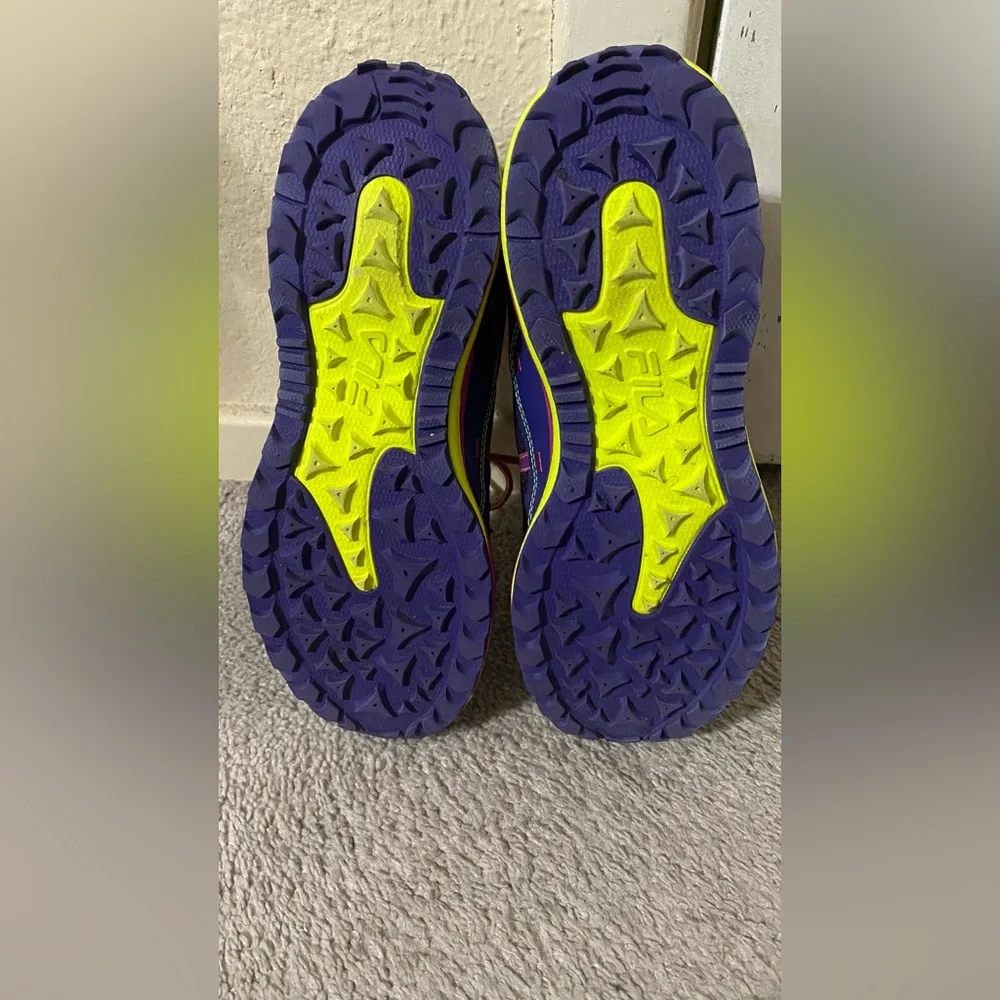 Fila women’s athletic shoes, US size 9 good condition - Picture 7 of 7